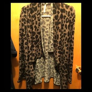 Leopard Print draped cardigan